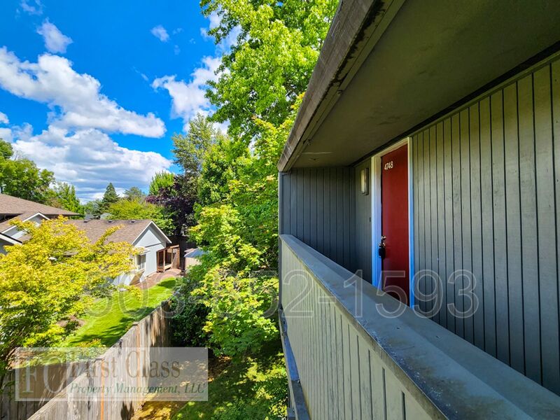 BEAVERTON House: 4748 SW MURRAY BLVD