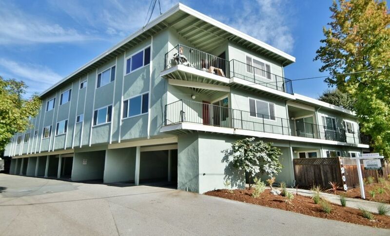 San Anselmo Condo: 1208 Sir Francis Drake Blvd