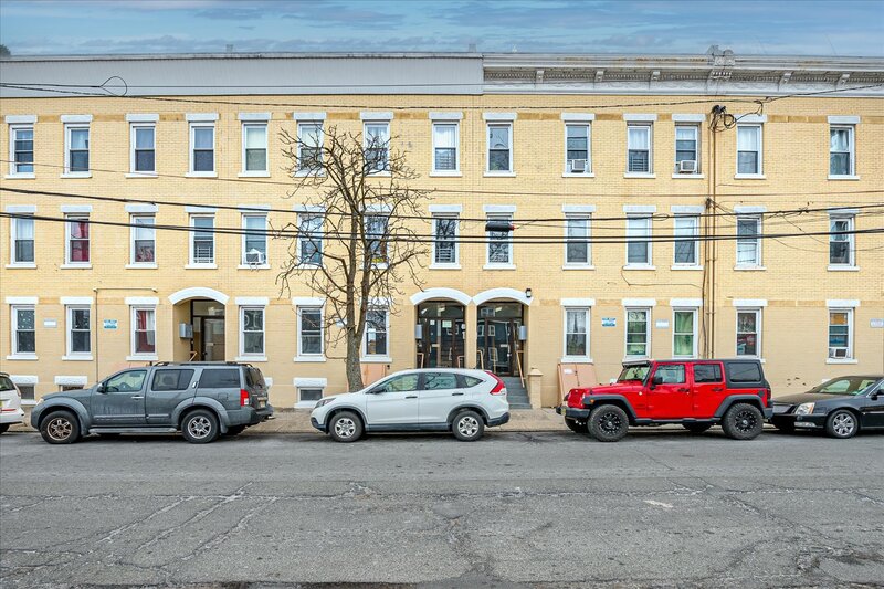 Perth Amboy Condo: 424 Division Street - 3