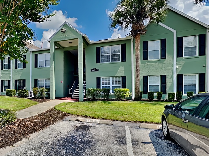 Orlando Condo: 2065 Dixie Belle Dr