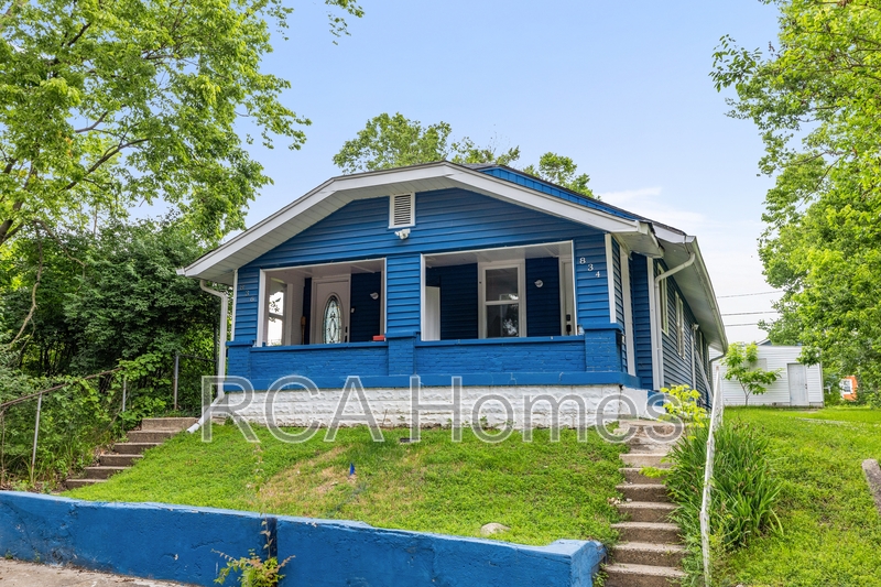 Indianapolis House: 834 West 26th Street - 834