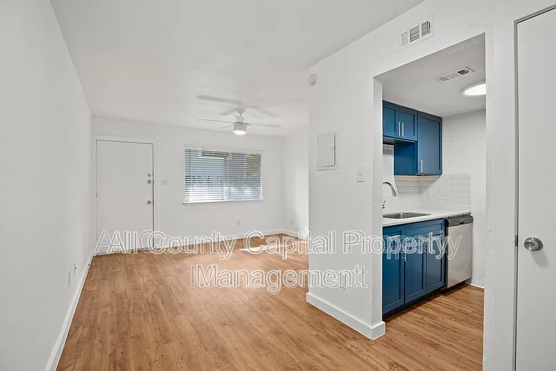 Main Rental Photo 4