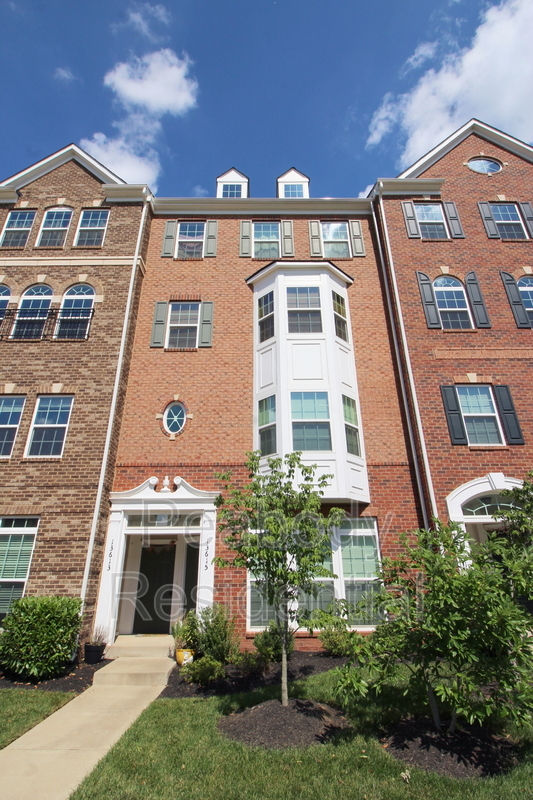 Herndon Condo: 13615 Air And Space Museum Pkwy