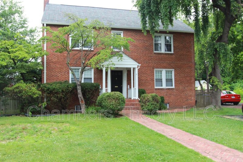 Arlington Condo: 530 N Nelson St