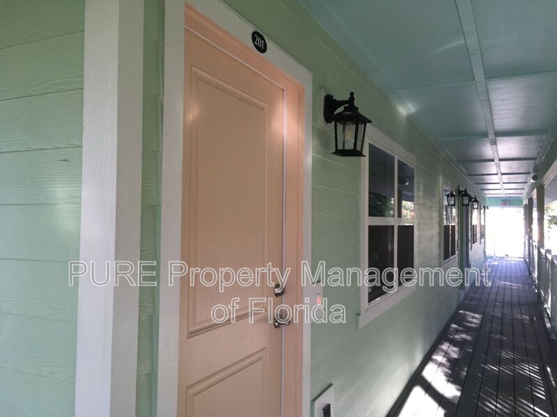 Ocala House: 318 NE 7 Terrace