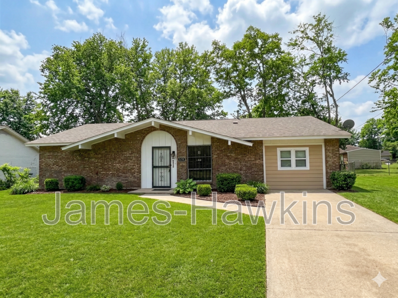 Montgomery House: 5328 Ira Ln, Montgomery, AL 36108