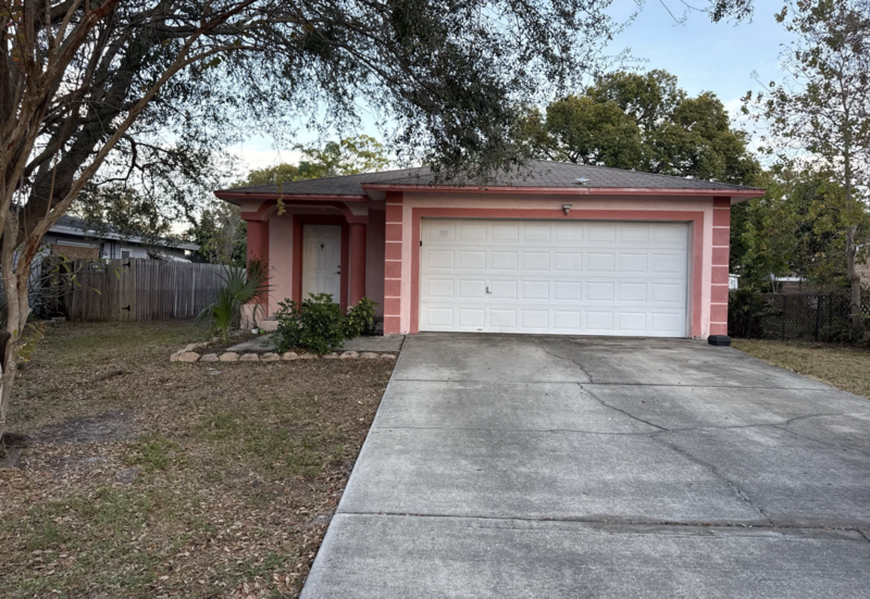 Largo House: 105 Melody Ln