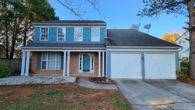 Kennesaw House: 370 Darter Run NW