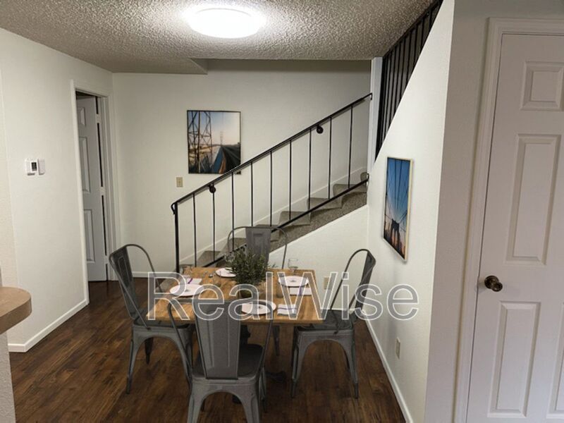 Keizer Condo: 4276 Meadowbrook Court NE