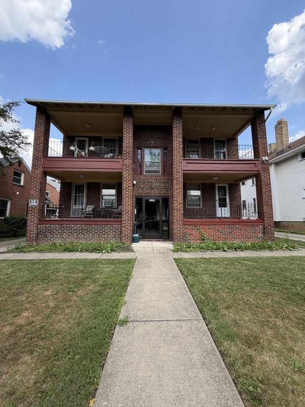 Lakewood Condo: 1557 Cohassett Avenue - 1