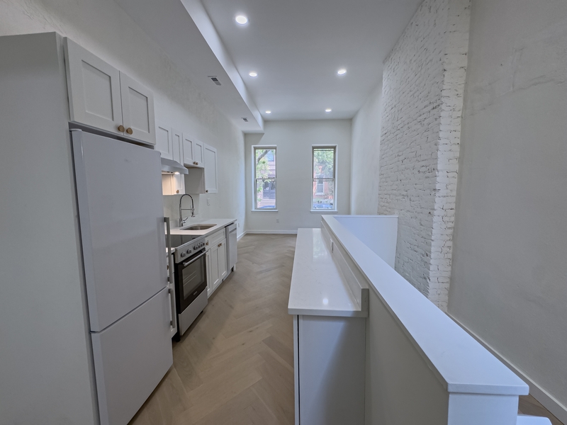 Philadelphia Condo: 1934 Green St - 1F