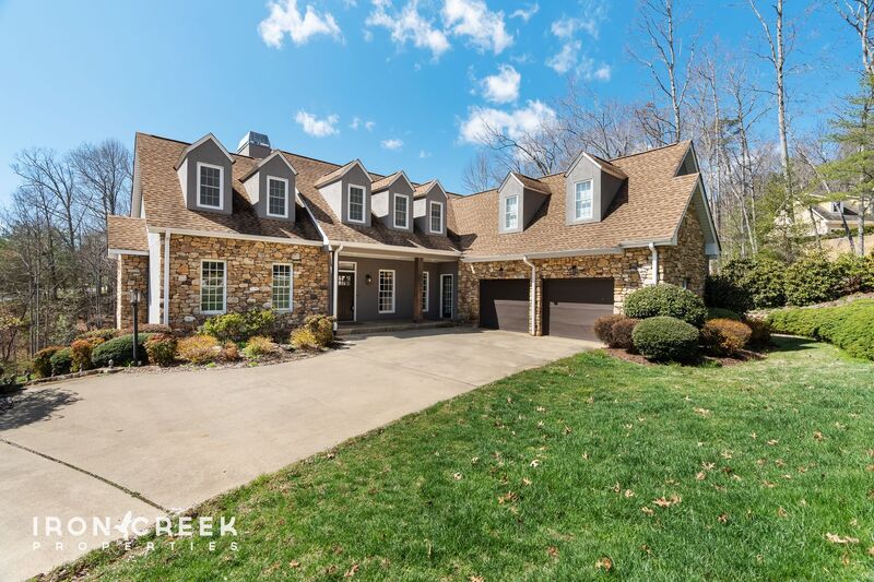 Asheville House: 1904 Bearberry Lane