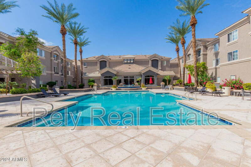 Phoenix Condo: 4455 East Paradise Village Parkway South