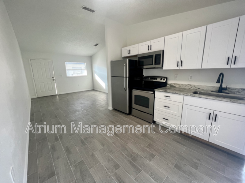 New Port Richey House: 4609 Audrey Ln