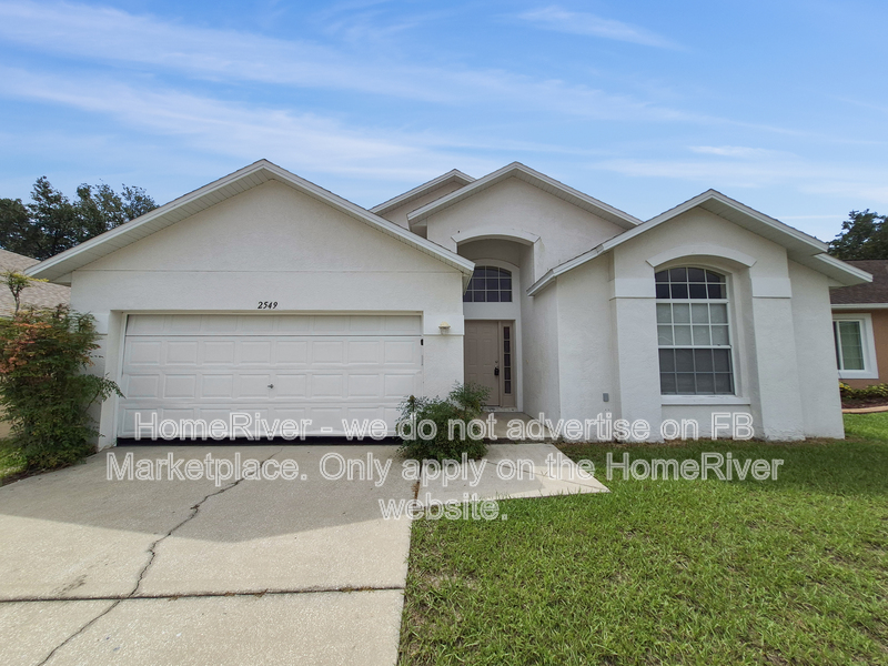 Valrico House: 2549 Siena Way
