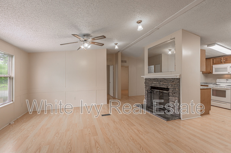 Huntsville House: 1323 Avenue E