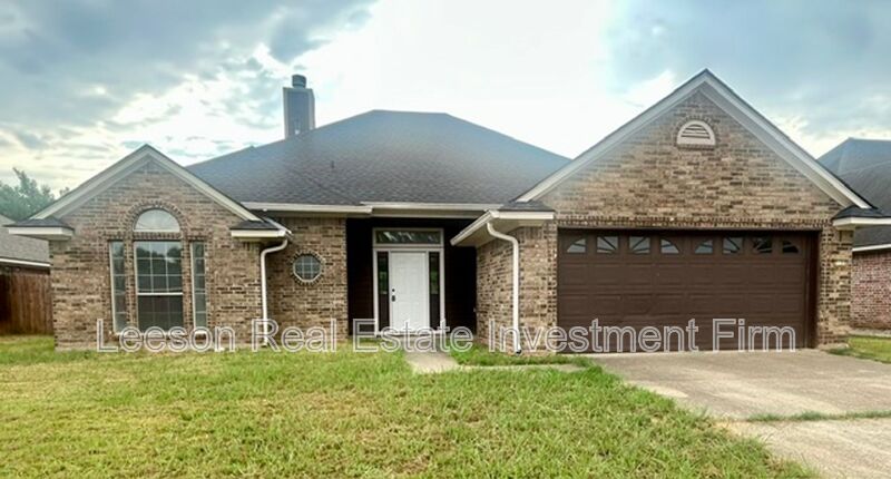 Bossier City House: 3120 Stockwell Rd