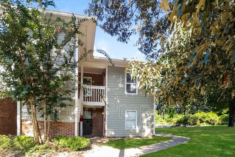 Charlotte Condo: 9517 Newell Hickory Grove