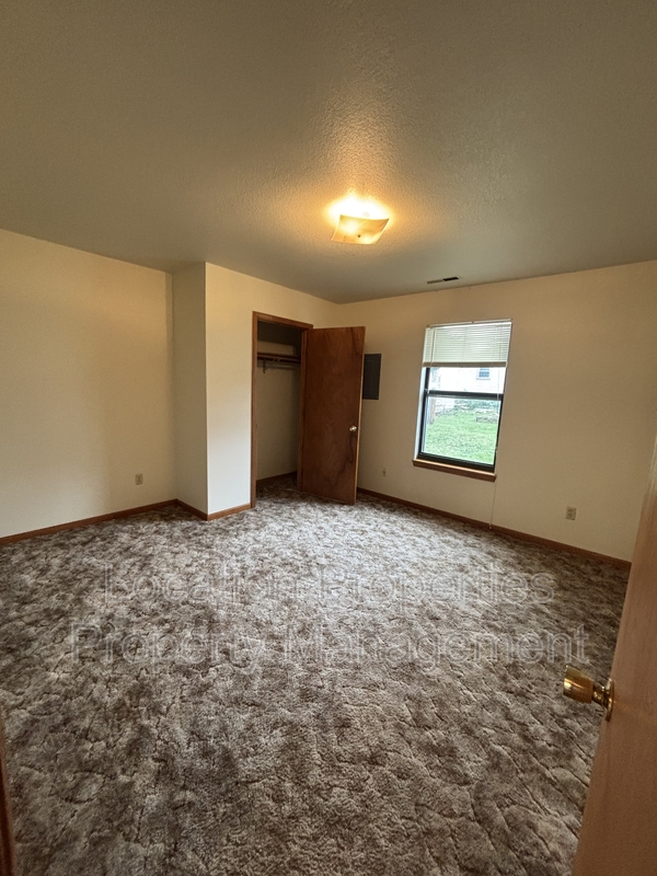 945 Homewood Street - 1, Lawrence, Kansas rental photo 13 of 20