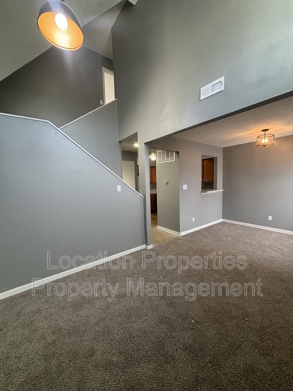 634 Arkansas Street - 1, Lawrence, Kansas rental photo 2 of 8