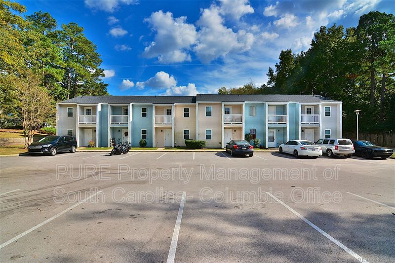 Columbia House: Complete Reno 308 Percival Rd