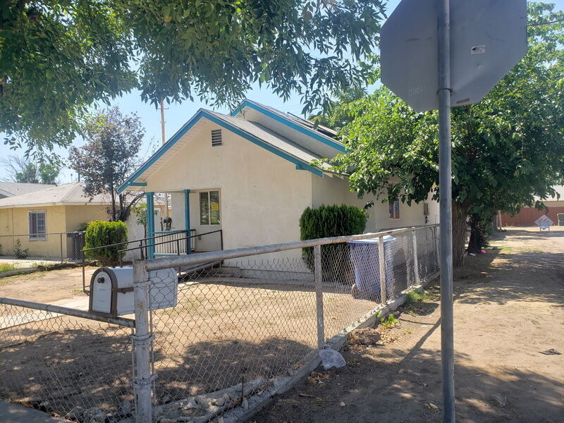Bakersfield House: 127 Lincoln Ave