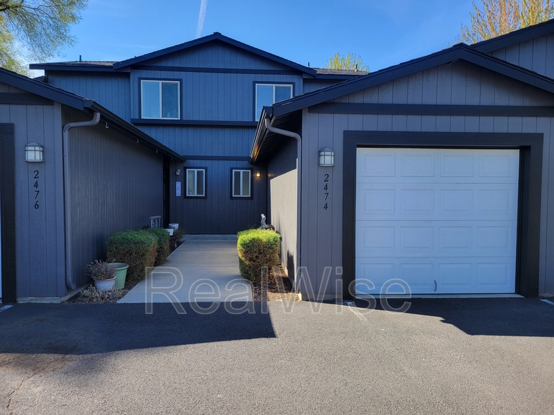 Redmond Townhome: 2478 SW Timber View Ct