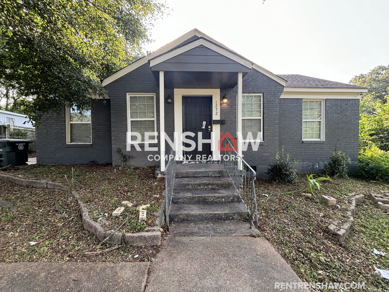 Memphis House: 1272 Semmes St