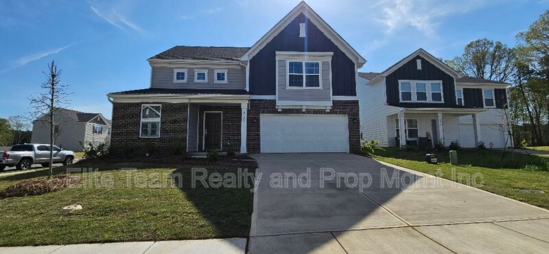 Bessemer City House: 1615 Cannonball Lane
