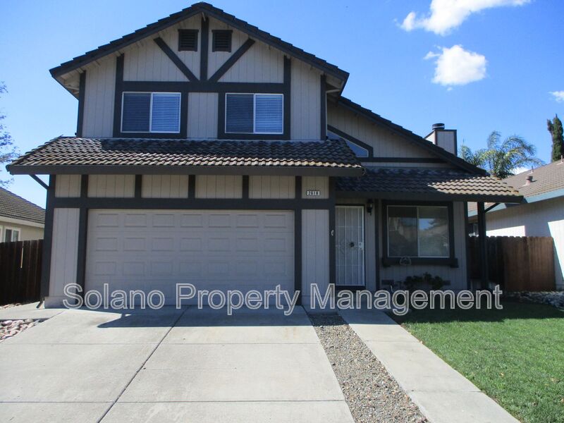 Fairfield House: 2618 Valley Oak Way