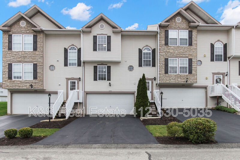 Manor Condo: 122 Manor View Drive - 1