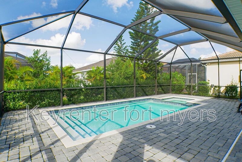 Lehigh Acres House: 9143 Leatherwood Loop