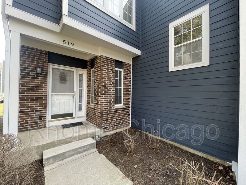 Palatine House: 519 W. Parkside Drive