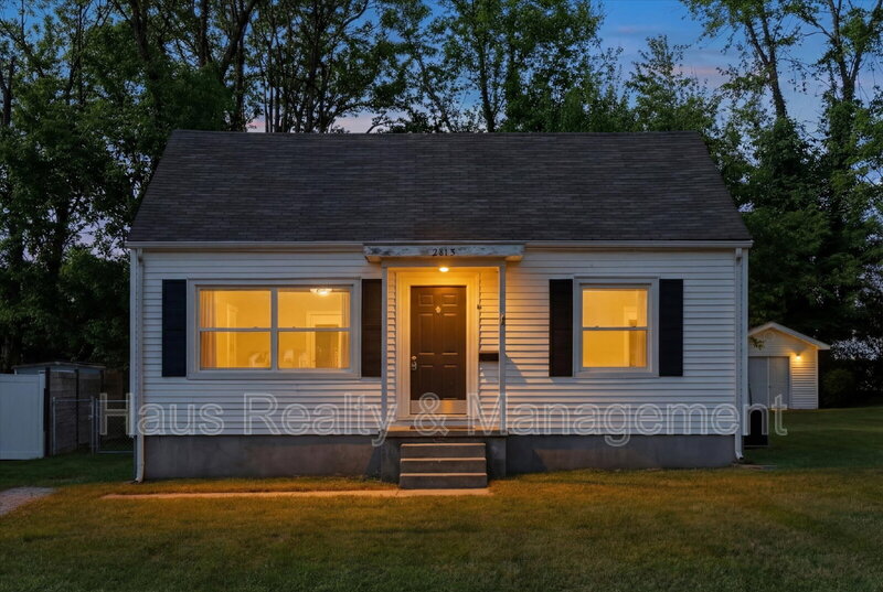 Hopkinsville House: 2813 Faircourt Street