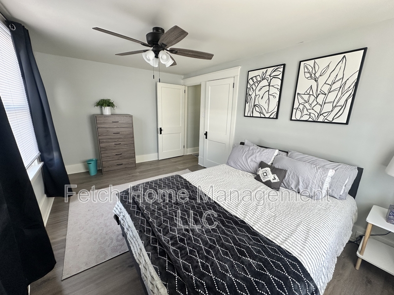 Palmyra Condo: 836 West Main Street - 836A