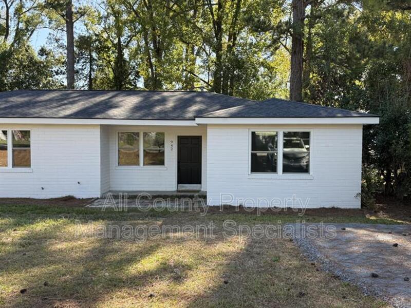 Main image for 942 Park St