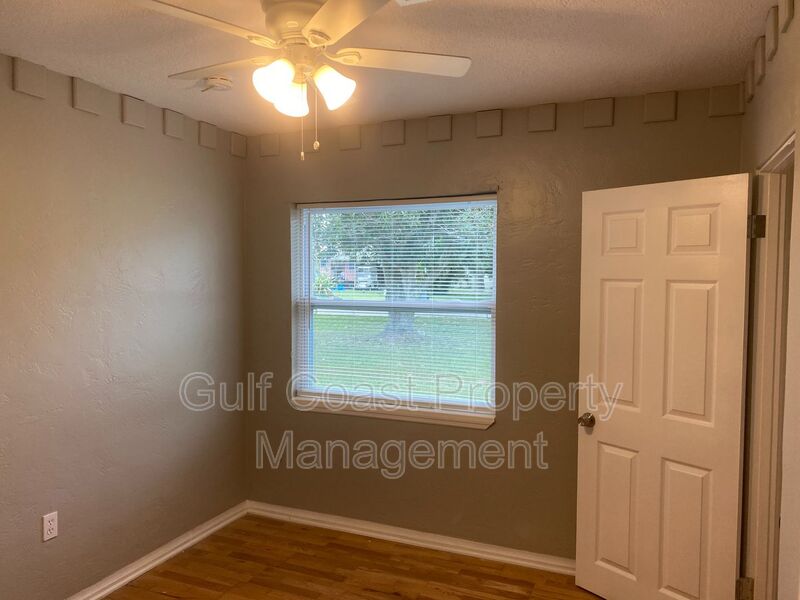 716 69th Avenue West Bradenton FL 34207 - Photo 9