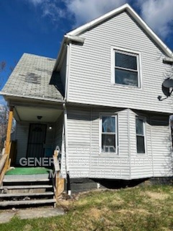 Cleveland House: 13201 Harvard Ave