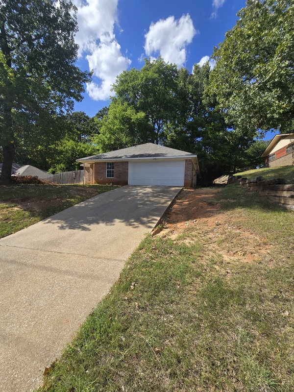 Tyler House: 2800 McDonald