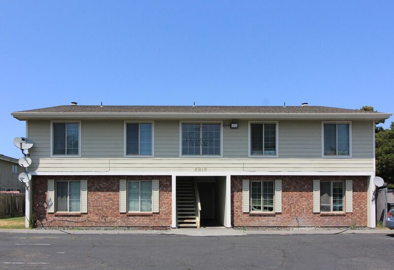 Kennewick Condo: 6818 W. 1st Ave.