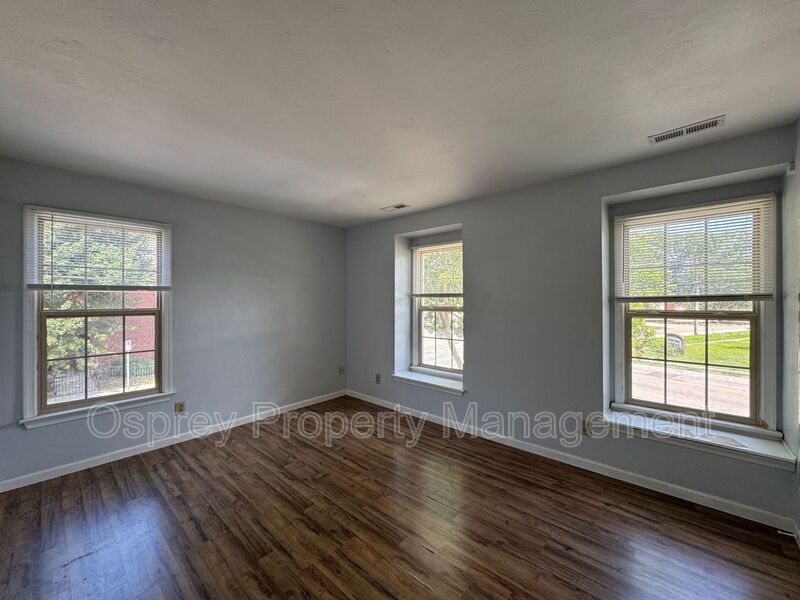 Charming 2-Bed, 2.5-Bath Home in Vibrant Norfolk   