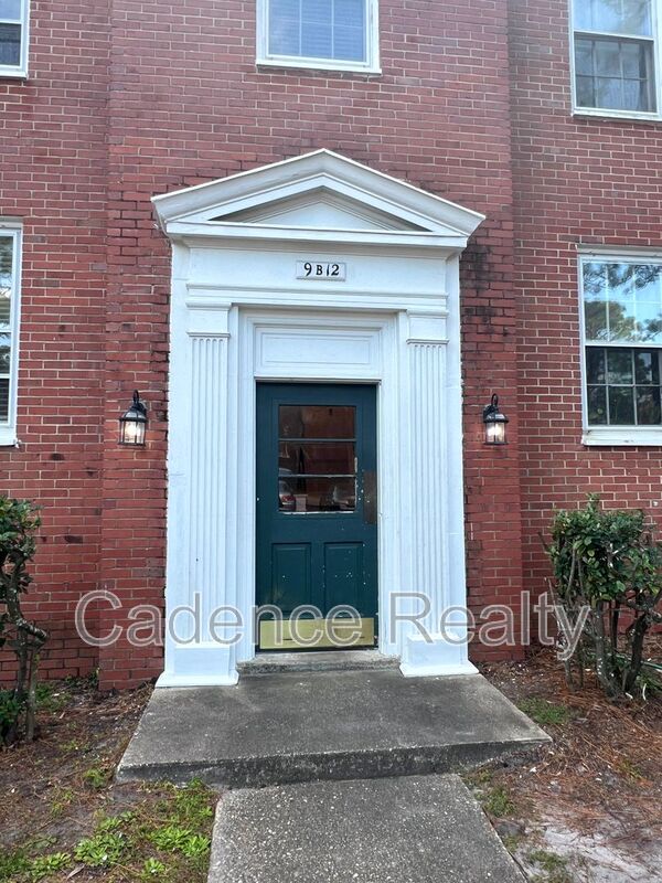 Wilmington House: 2940 Oleander Drive