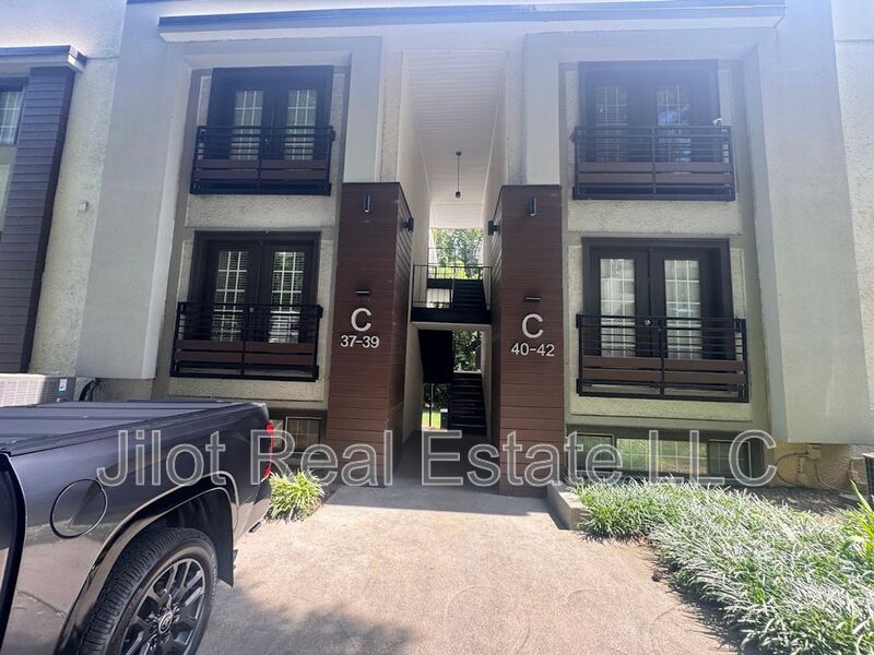 Atlanta Condo: 1445 Monroe Drive #C38