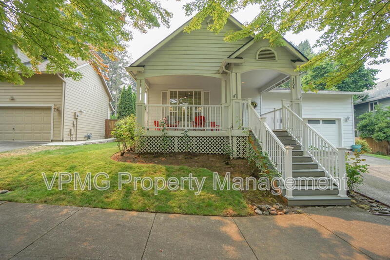 Vancouver House: 1204 Northeast 89th Avenue