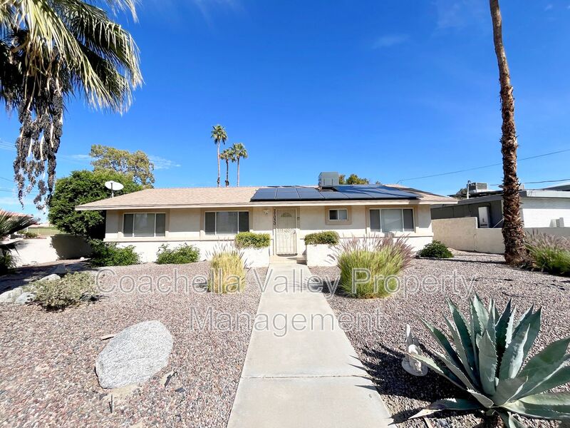 Palm Desert House: 77030 Florida Ave