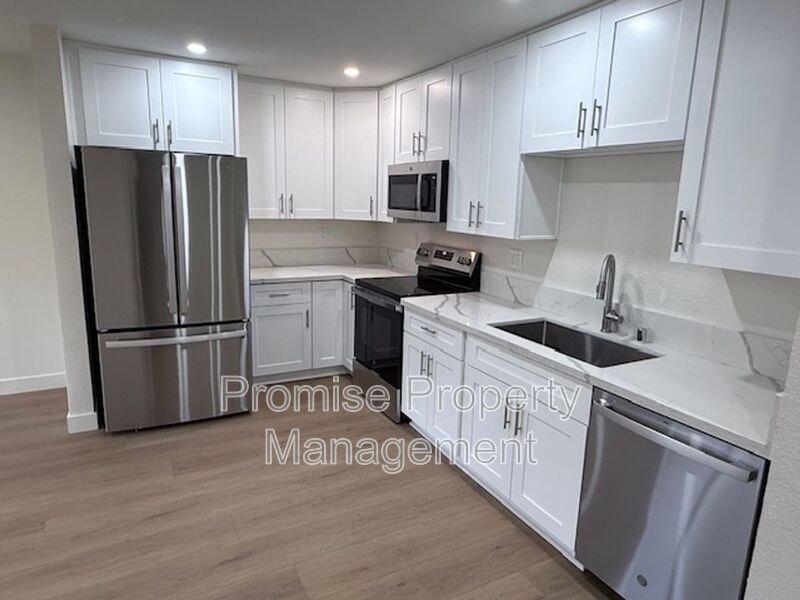 San Diego Condo: 1737 Bayview Heights Dr.