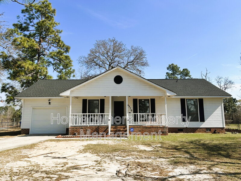 Fayetteville House: 6920 Kizer Dr