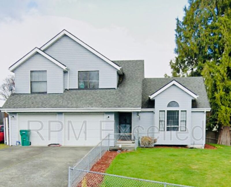 Auburn House: 6135 36th St SE