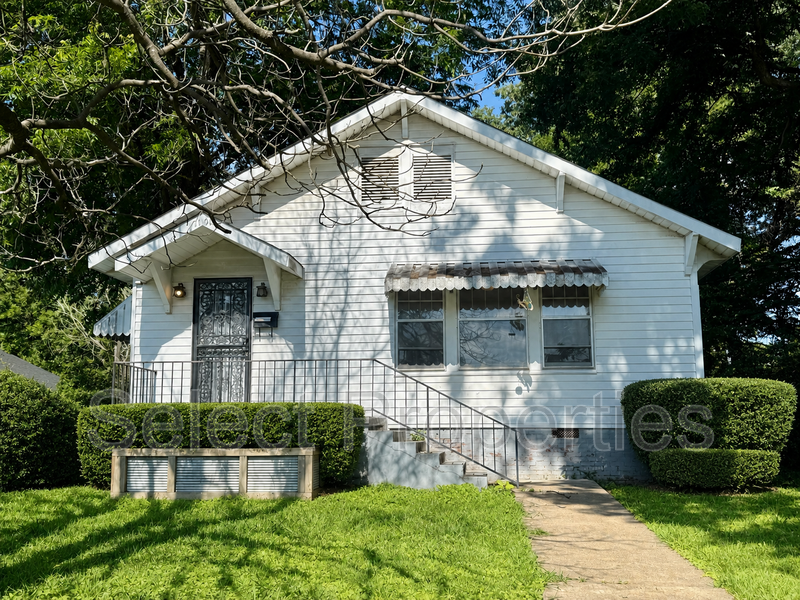 Jonesboro House: 1101 Olive