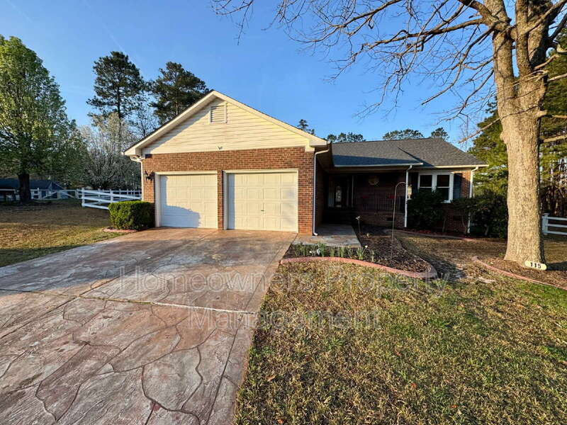 Raeford House: 115 Zane Dr